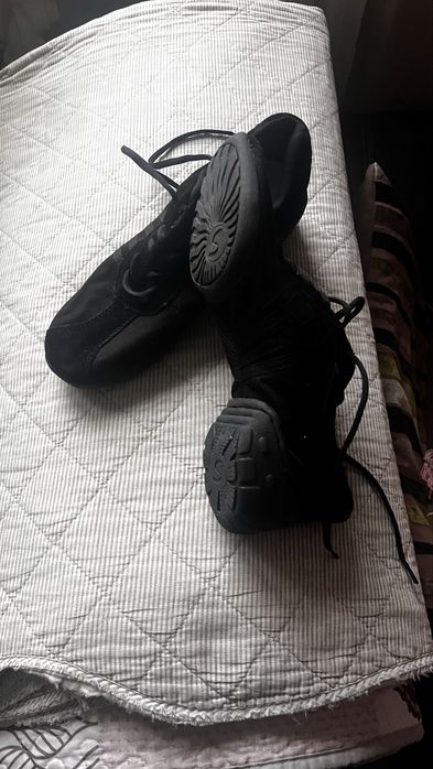 Buty czarne nowe - do tańca , ćwiczeń