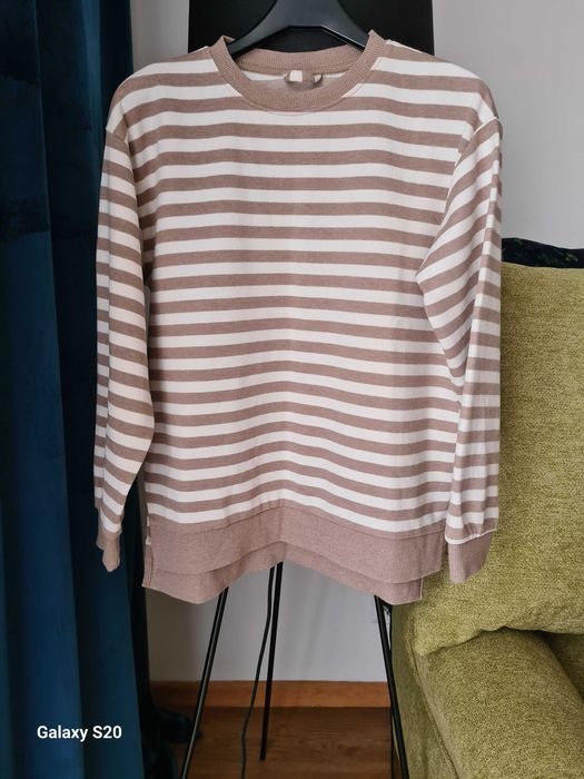 Cieplutka bluza damska biała w beżowe paski Sinsay, bawełniana