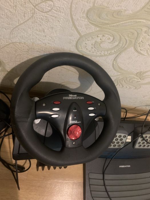 Игровой руль от Trust