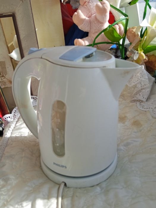 Германия, чайник Phillips HD4646 ,электрочайник