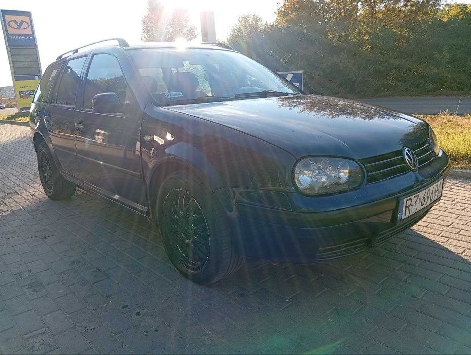Універсал Volkswagen Golf 4 Edition 1.9 Турбо Дизель