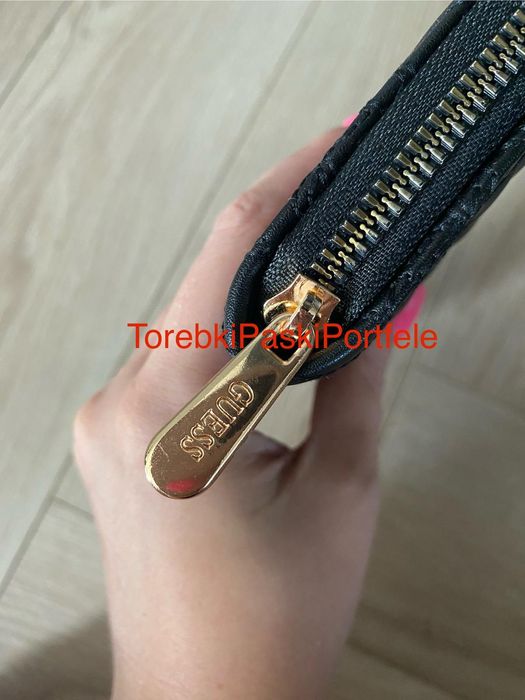 Nowy portfel Guess.