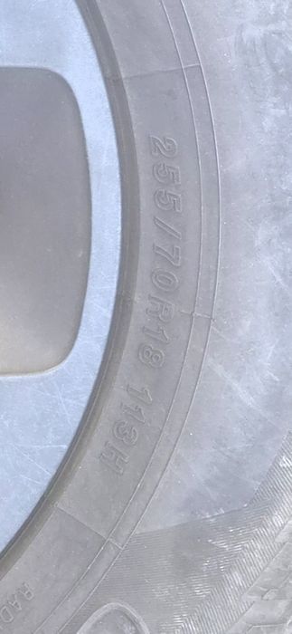 Vendo 4 jantes com pneus wrangler