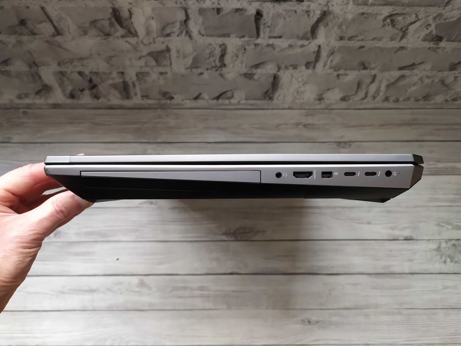 HP ZBook 17 G6 i7-9750H/16GB/512GB/NVIDIA T1000 4GB