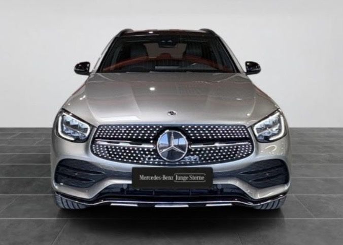 Mercedes-Benz GLC 300e 4MATIC AMG Line Night | 320 cv | Garantia Mercedes 24 meses | SOH Bateria 92%