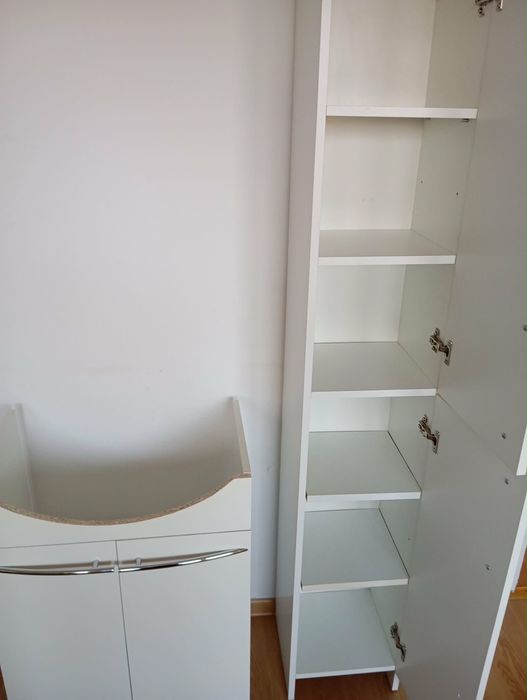 Szafki dwie sztuki słupek i mniejsza pod zlew + zlew gratis
