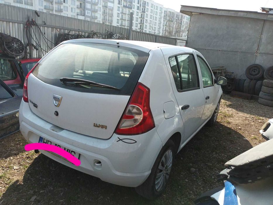 Дверь  Renault grand scenic 3  Dacia Logan MCV,dacia sandero largus