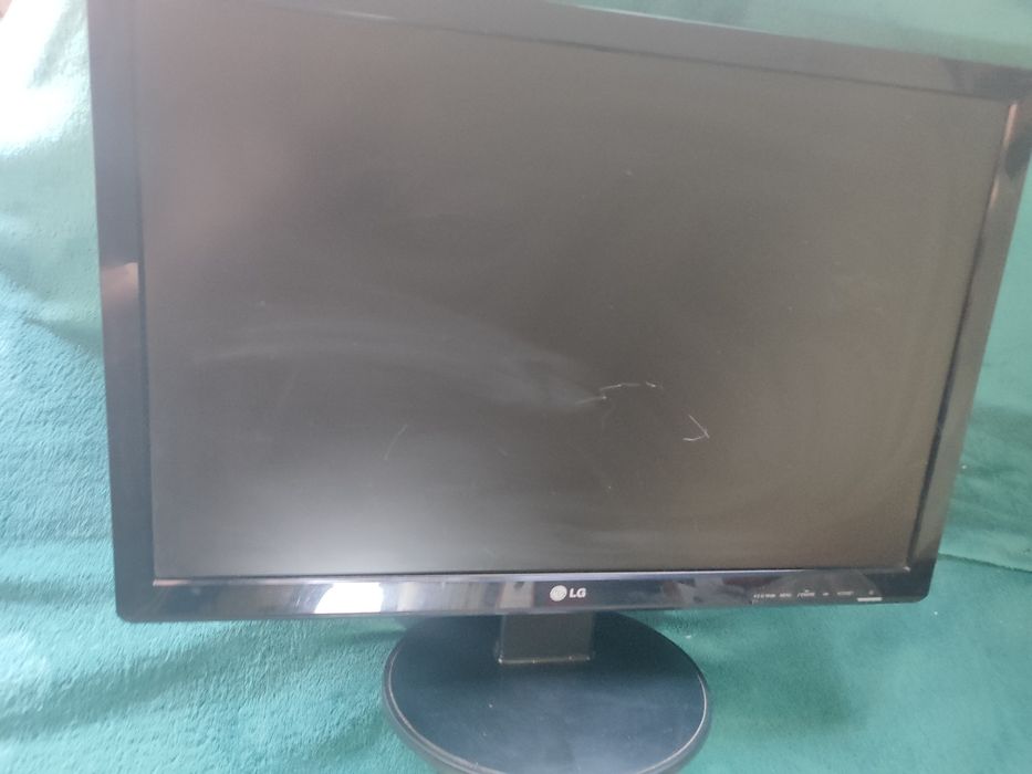 Монітор LG W2242S 22"