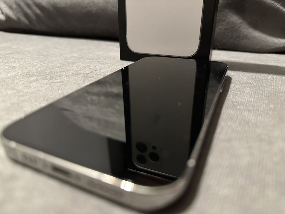 Apple iPhone 13 Pro 256 GB srebrny / stan idealny