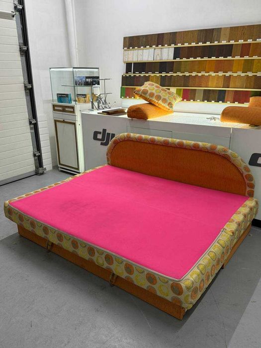 Спальний розкладний диван