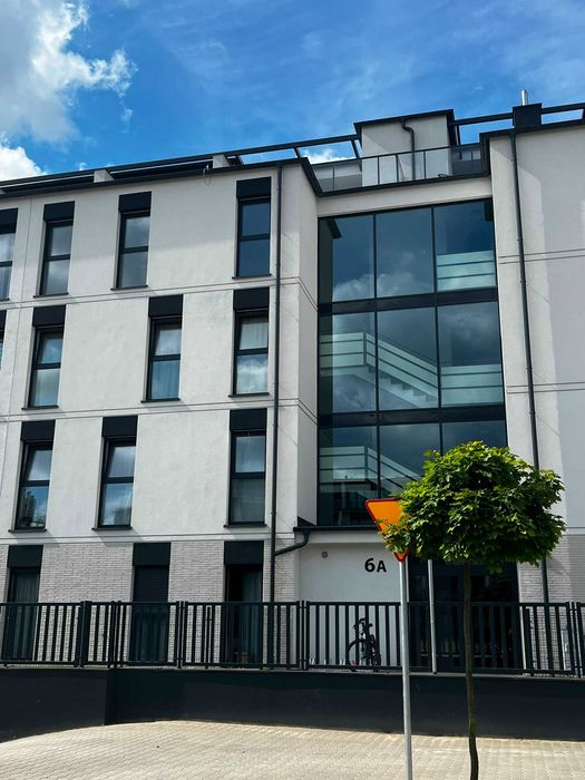 Komfortowy dwupoziomowy apartament na Zielonej Dolinie – przestrzeń i design