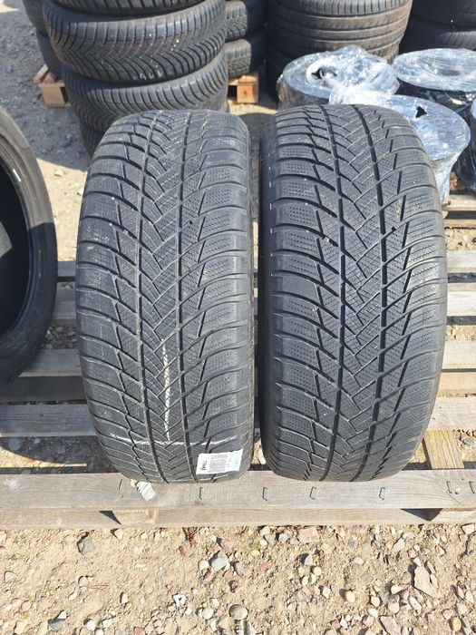 Opony zimowe Bridgestone Blizzak LM 001. 225 55 r18 102V