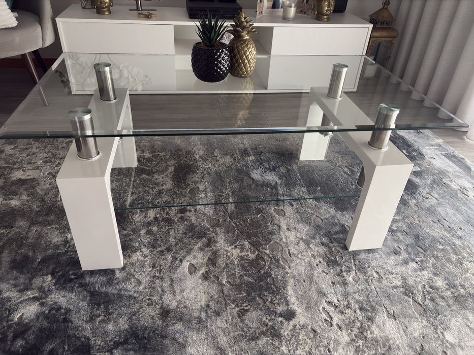 Mesa de centro  tampo de vidro e pernas branco lacado como nova