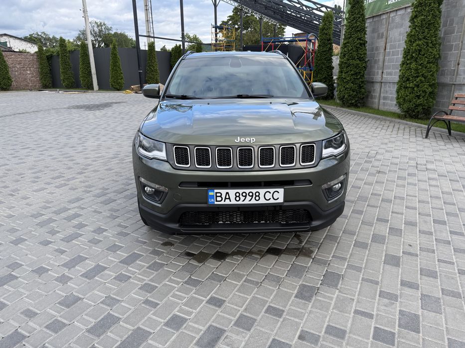Продам Jeep Compass