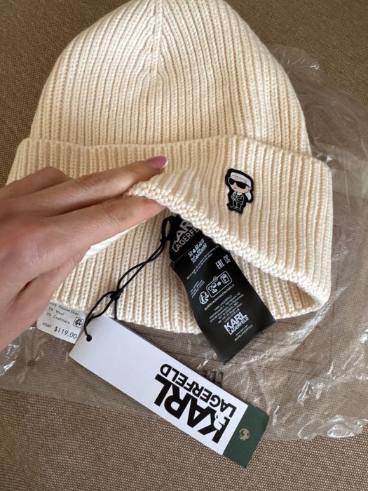 Куртка KARL LAGERFELD нова та шапка нова
