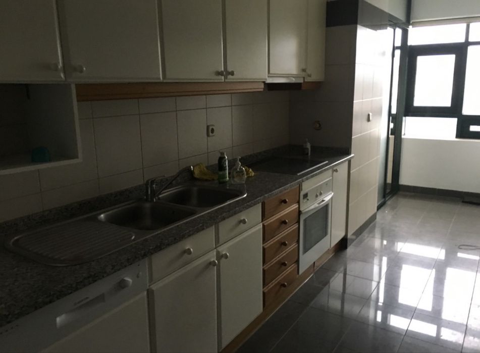 Apartamento T1 bem localuzado