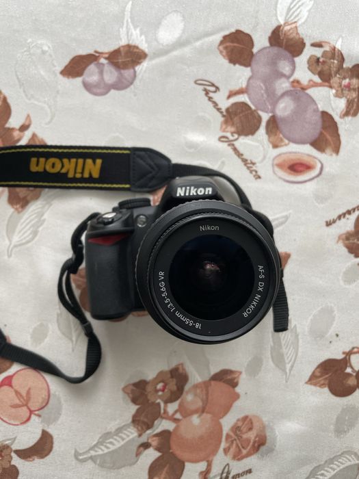 Фотокамера Nikon D3100