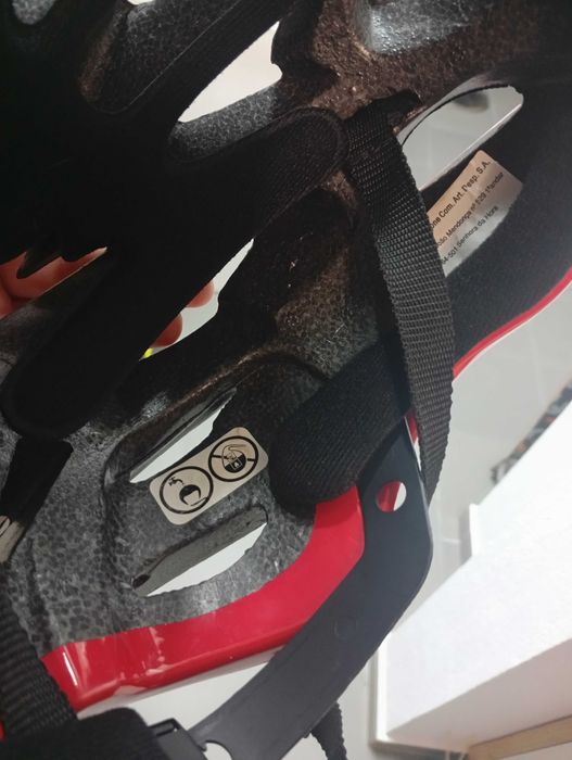 Capacete Berg novo