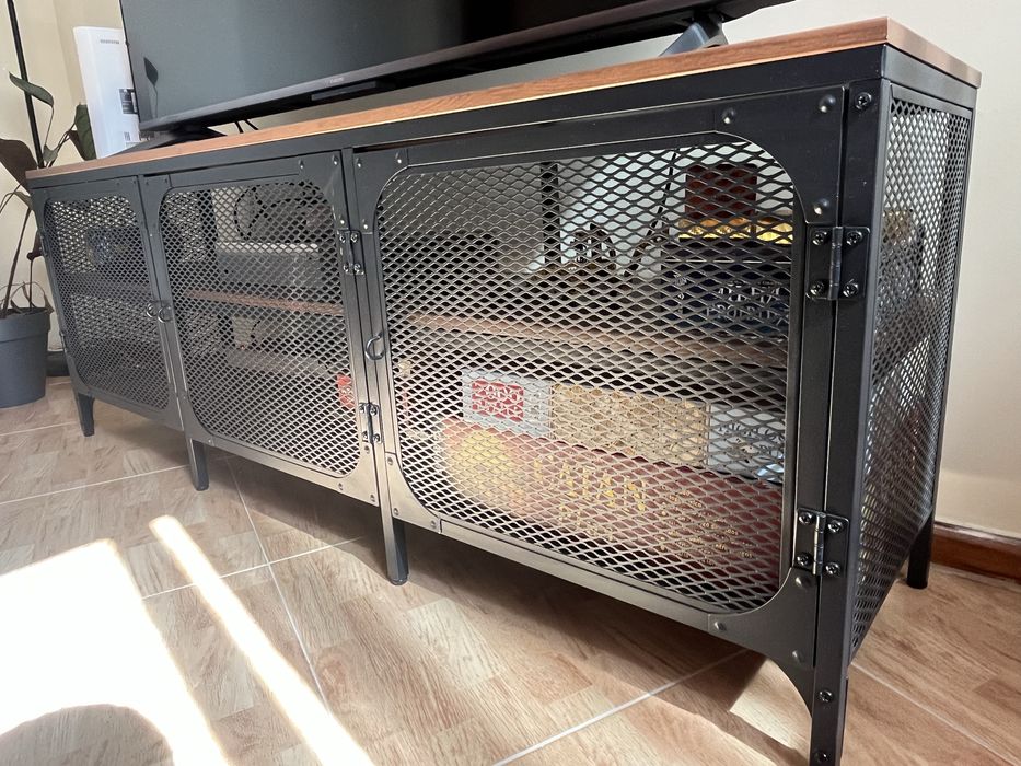 Móvel TV IKEA FJÄLLBO como novo – estilo industrial