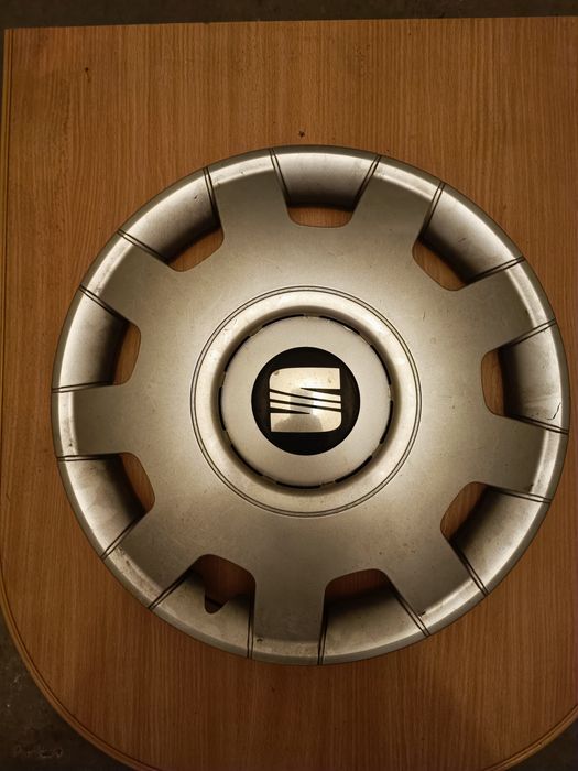 Seat-oryginalny kołpak 16"
