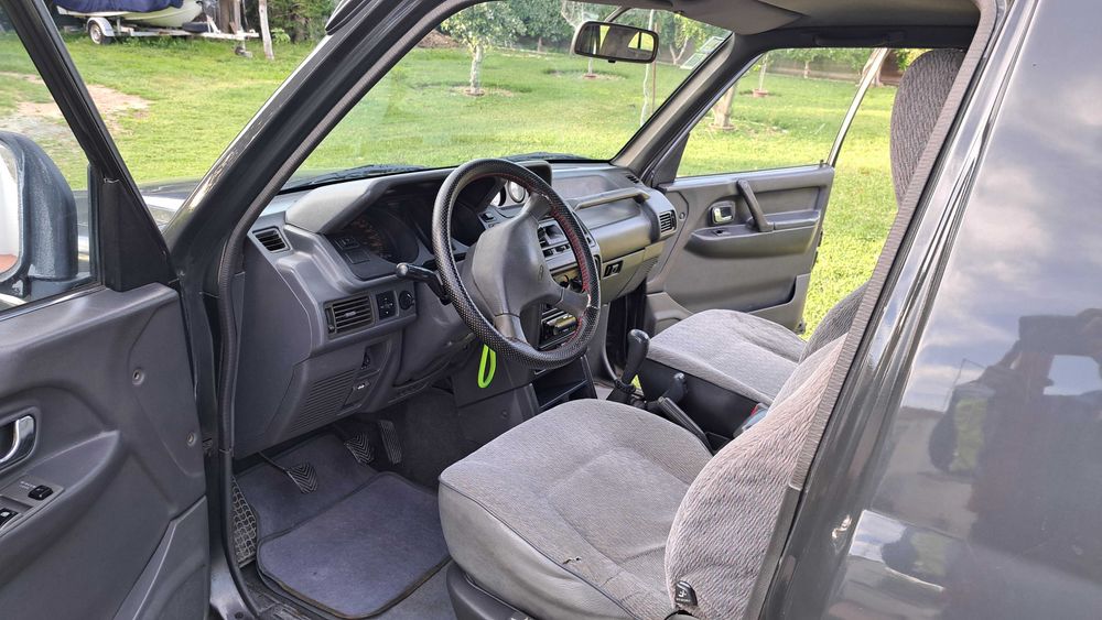 Mitsubishi Pajero MK2