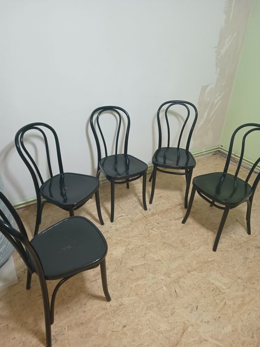 Zestaw mebli giętych Famag krzesło krzesła  stolik