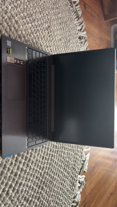 Laptop lenovo gamignowy