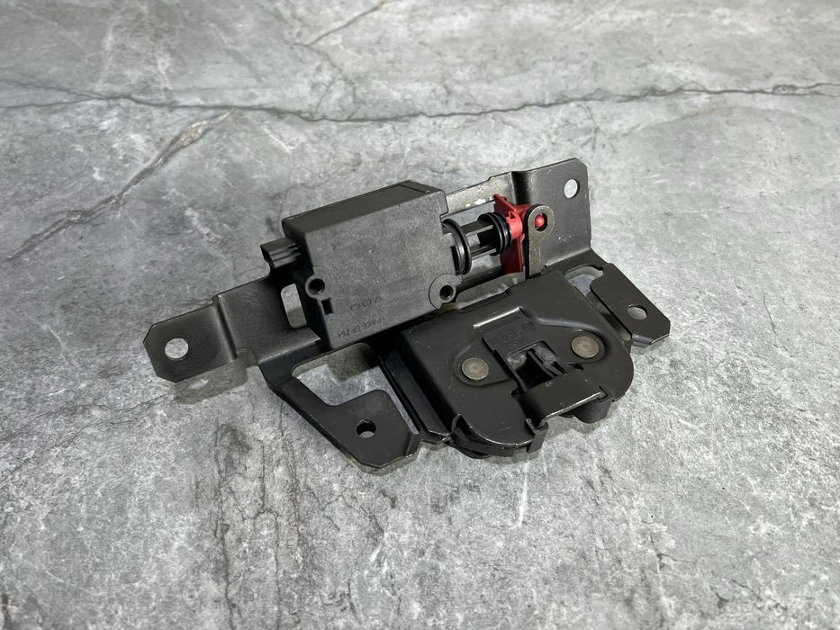 Замок Ляди Кришки Багажника БМВ Е46 Універсал BMW X3 Е83 7057364