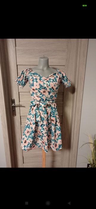 Sukienka w kwiaty Orsay