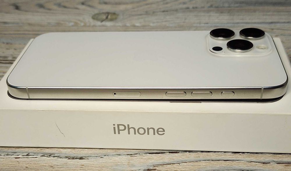 iPhone 16 Pro Max 512Gb Silver SIM | 1.099$ | Магазин Гарантия Emojie