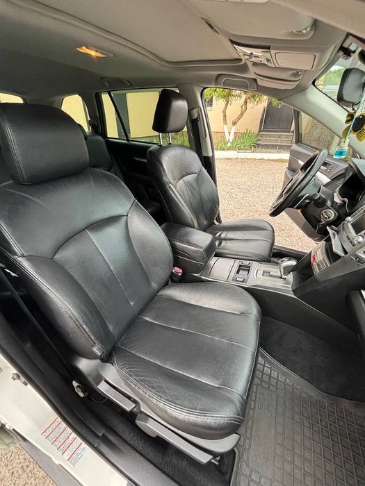 Продам субару аутбек 2012 р.в. 2.5 г/б