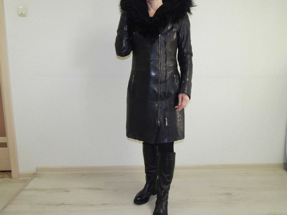 Жіноча дублянка з натуральної шкіри 44 розмір