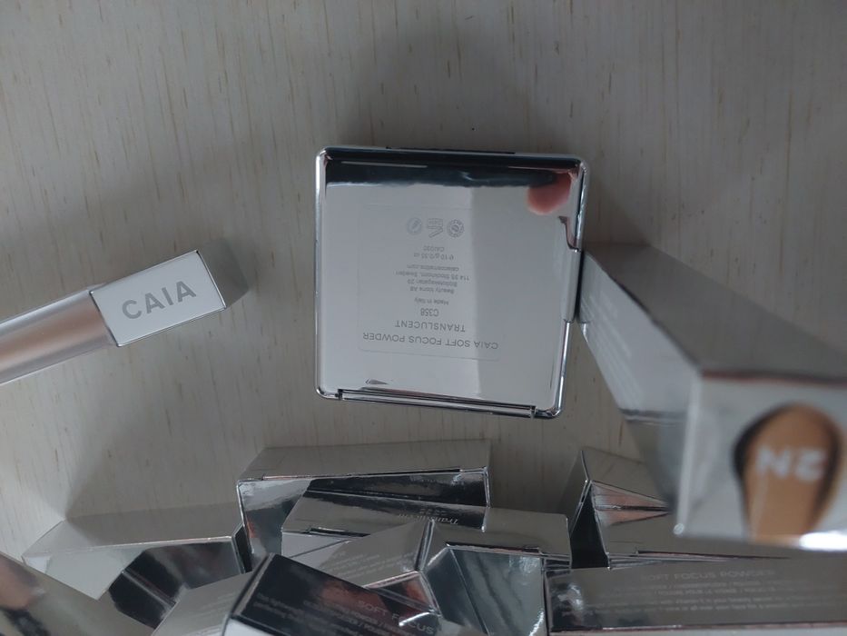 Puder Caia Soft Focus Translucent