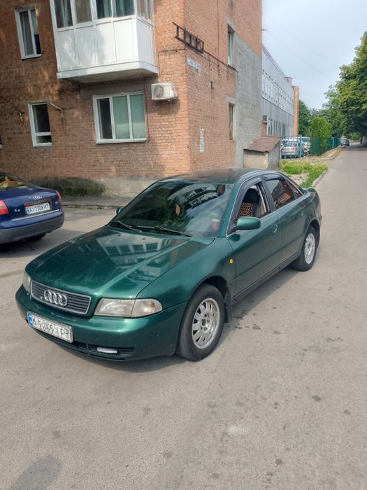 Продам Ауді а4б5