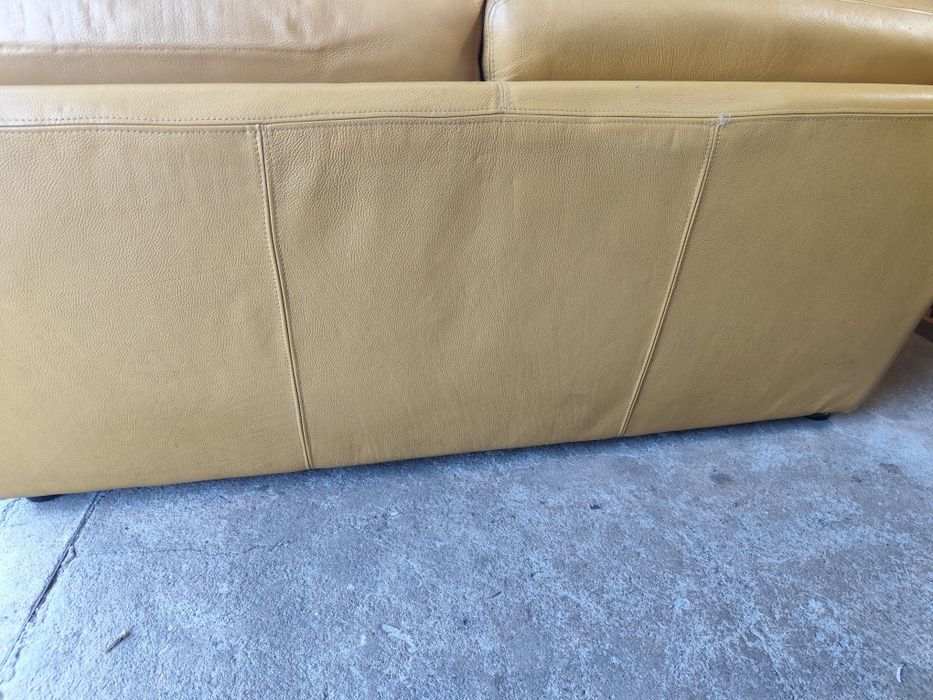 Vendo Sofás em pele
