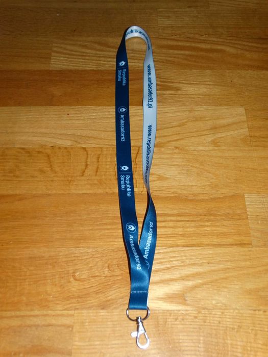 Smycz Smyczka do kluczy granatowo-biała dwustronna fajna 48 cm NOWA
