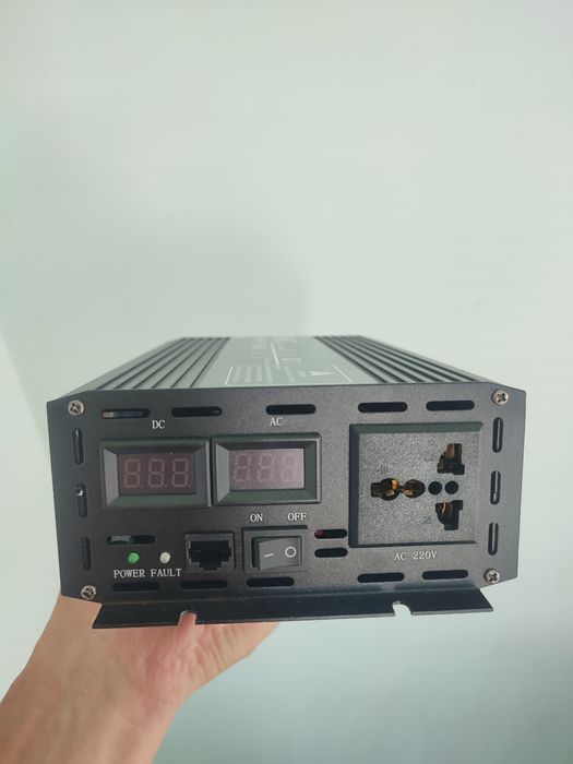 Інвертор 12-220 3000 Вт