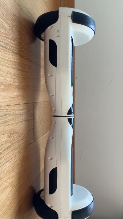 Hoverboard in semi-new condition, fully functional64173572406915121