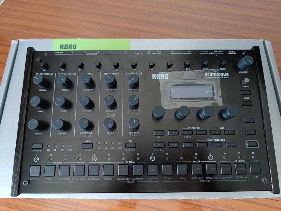 Korg drumlogue Drum machine