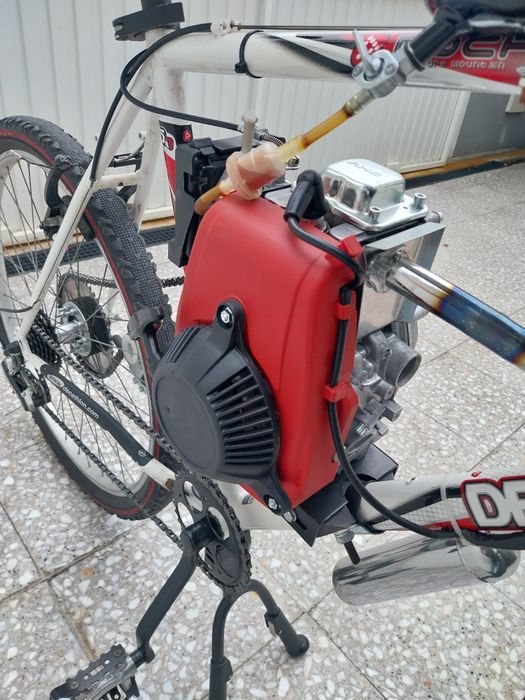 Bicicleta a motor 49cc 4 tempos (NOVO)
