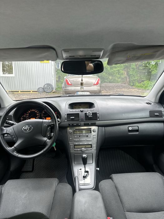Toyota Avensis! Автомат! 2.0!