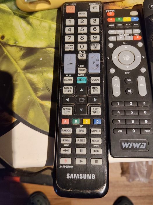 Piloty do telewizorów