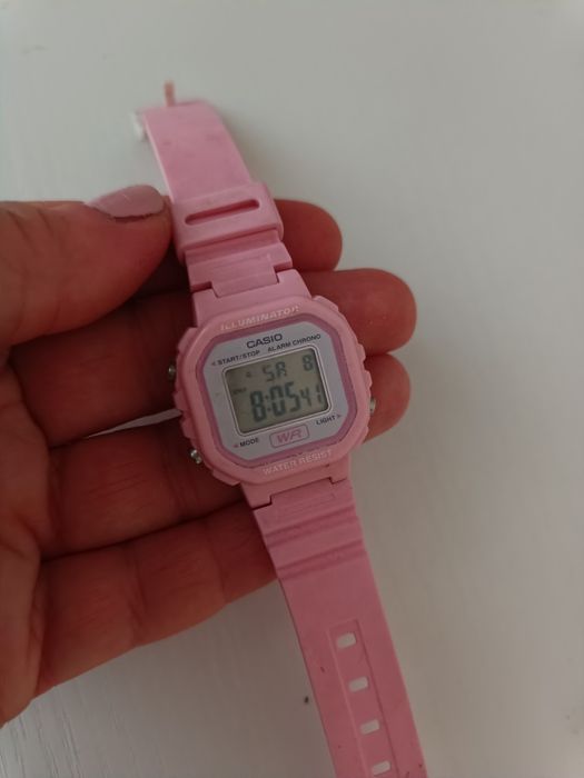 Zegarek Casio dla dziewczynki
