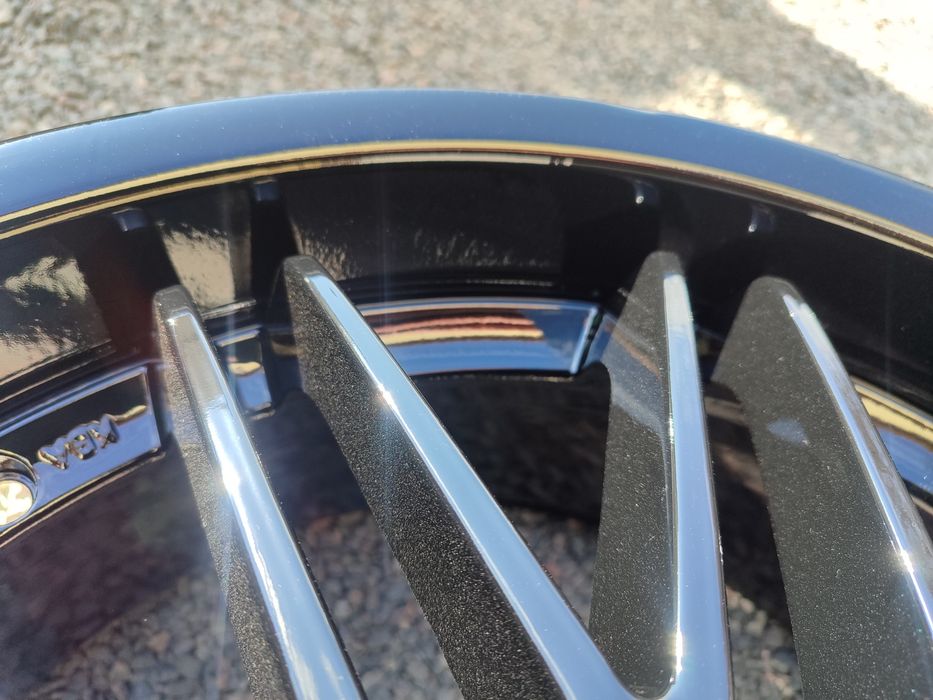 Диски R-19. 5×112. ET-45. J-8.5. Dia-70.1