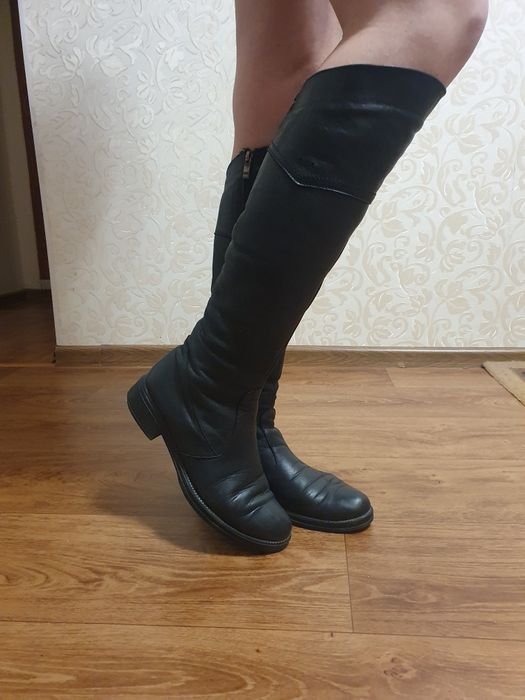 Шкіряні зимові сапожки 39 р