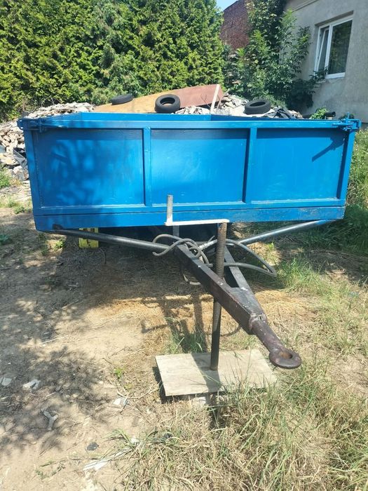 Przyczepa z kiprem