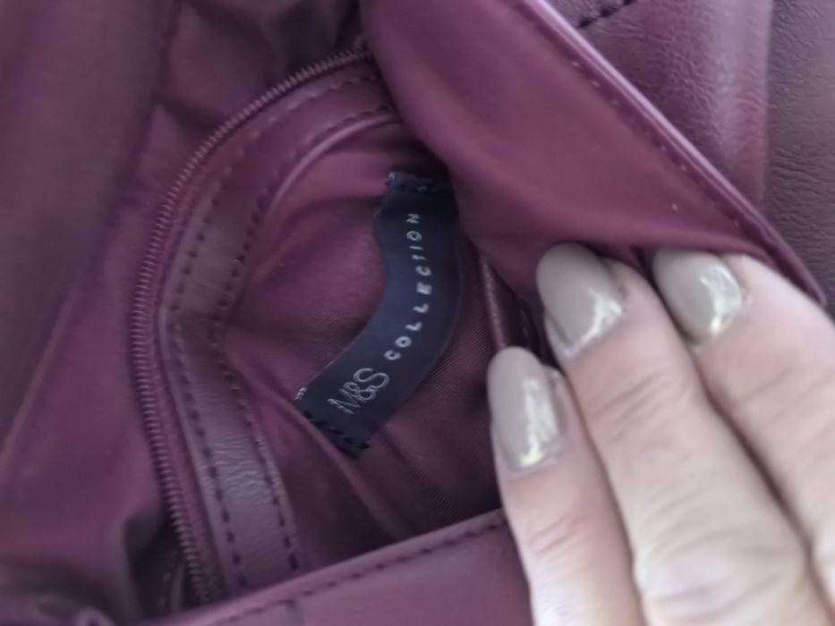 Mała torebka listonoszka damska Marks&Spencer