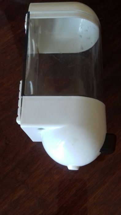 Продаю дозатор для жидкого мыла