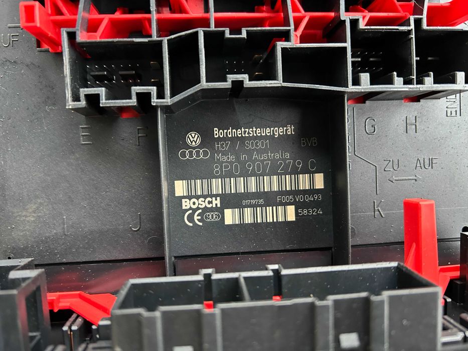 AUDI A3 8P BORDNETZ modul skrzynka 8P0.907279C / wysylka