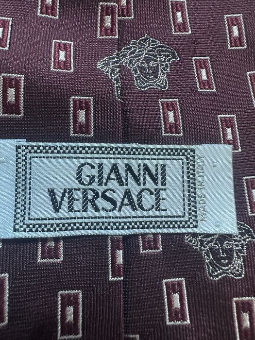 Краватки чоловічі yves saint laurent kenzo versace